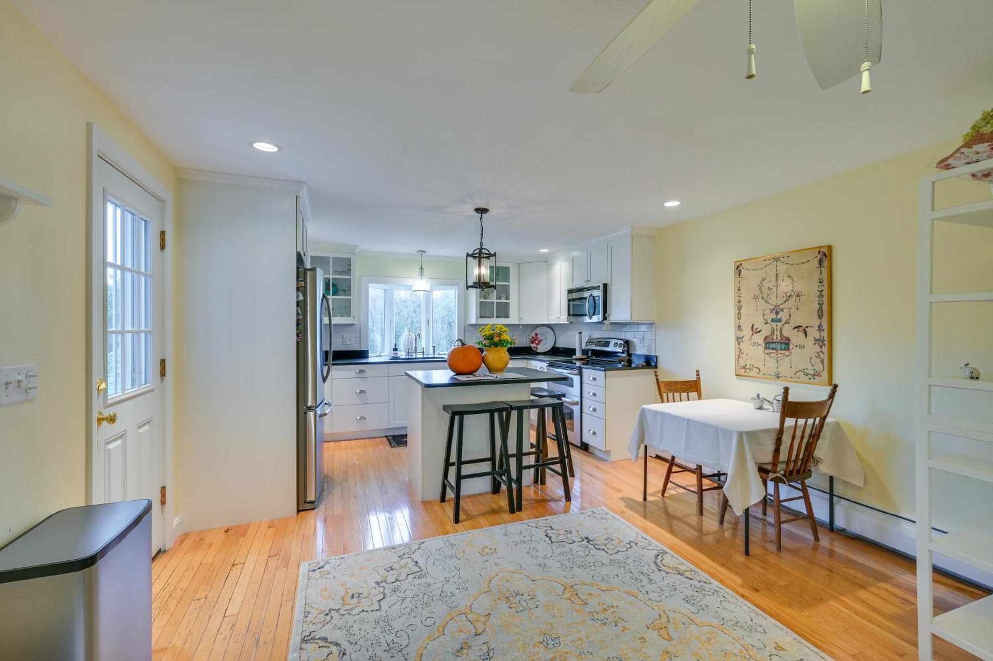 Appartement Marblehead Retreat With Sprawling Yard And Gas Grill! Extérieur photo